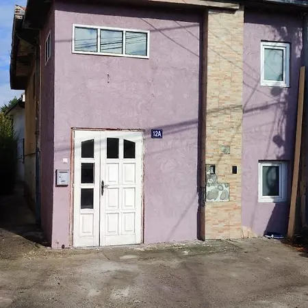 Farmhouse Studios * Белград